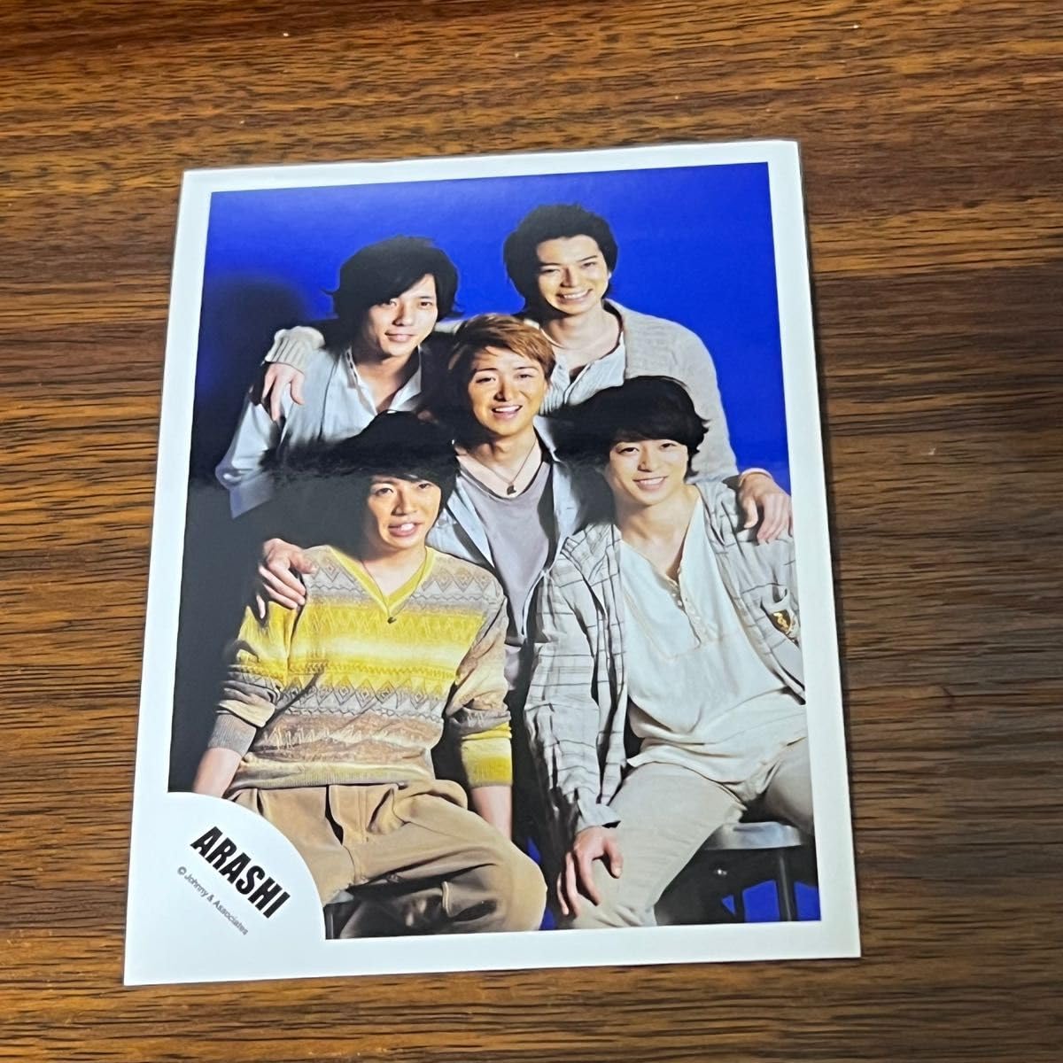 嵐 特大タペストリー　松本潤、大野智、相葉雅紀、櫻井翔、二宮和也 Amazon.co.jp: 嵐 公式生写真 ワイルドアットハート MV&ジャケ写撮影